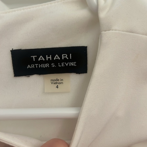 Tahari Floral Embroirdered Shift Mini Dress Size S - Picture 2 of 7